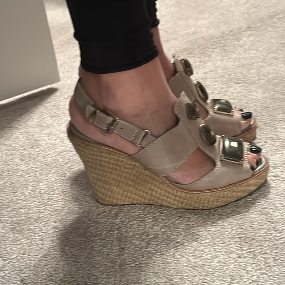 Banana Republic Beige Wedged Sandals - Picture 2 of 8